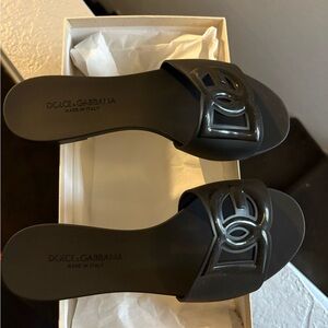 Dolce & Gabbana Black Sandals Flat Sole Leather